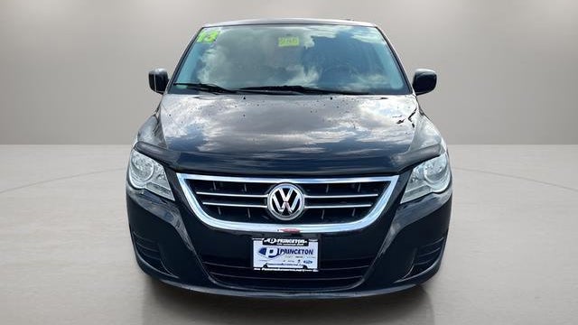 2013 Volkswagen Routan SE