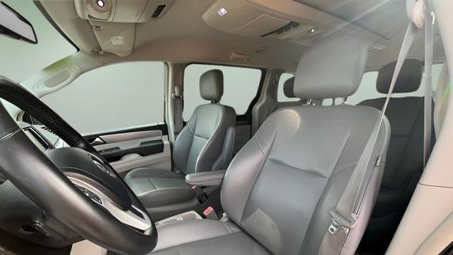 2013 Volkswagen Routan SE