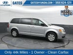 2010 Grand Caravan Thumbnail 1