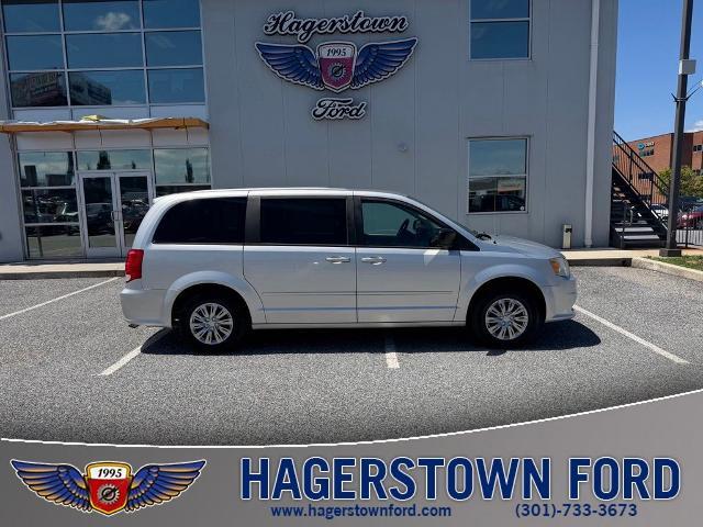 2011 Dodge Grand Caravan - $9,400