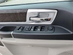 2010 Grand Caravan Thumbnail 21