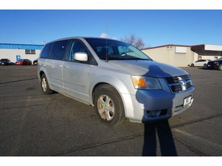 2008 Dodge Grand Caravan with Bright Silver Metallic Clearco Exterior