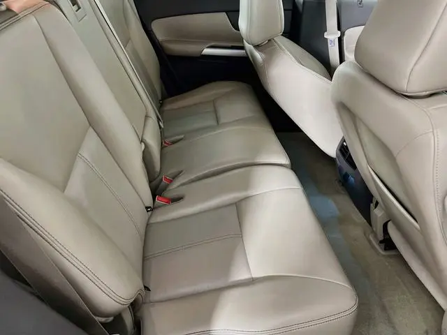 2011 Ford Edge - $8,500