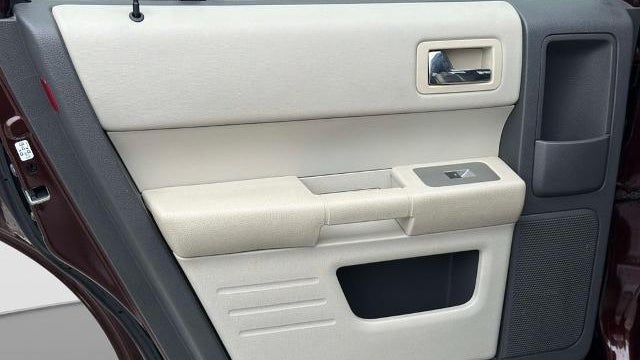 2010 Ford Flex SE