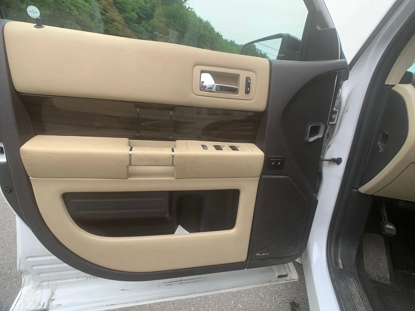 2019 Ford Flex - $15,998
