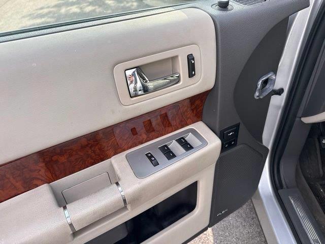 2012 Ford Flex - $11,000