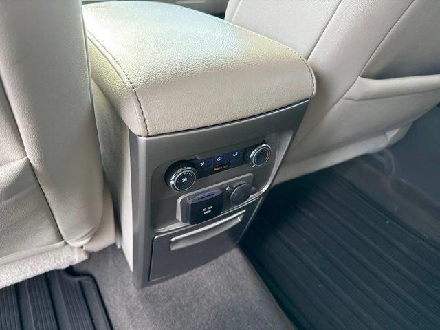 2012 Ford Flex - $11,000
