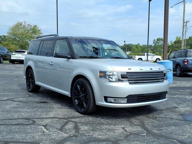 2019 Ford Flex SEL — photo 1 of 12