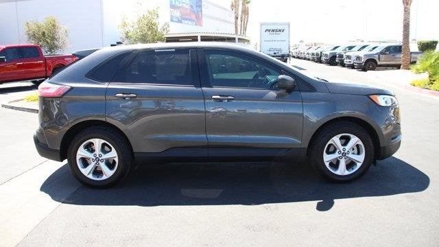 2020 Ford Edge SE