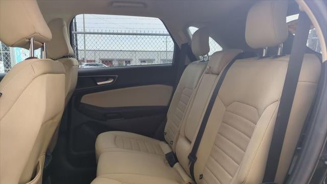 2021 Ford Edge SE