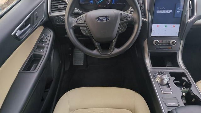2021 Ford Edge SE