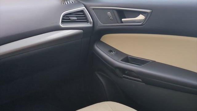 2021 Ford Edge SE