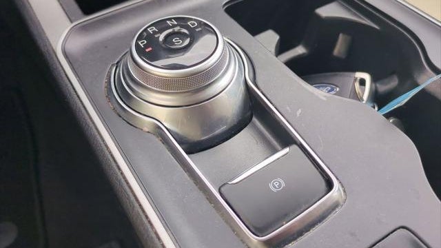 2021 Ford Edge SE