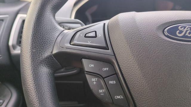 2021 Ford Edge SE