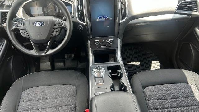 2021 Ford Edge SE