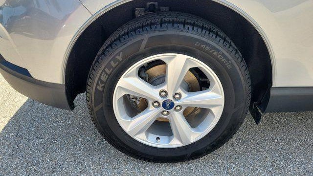 2020 Ford Edge SE