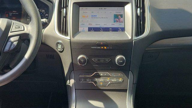 2020 Ford Edge SE