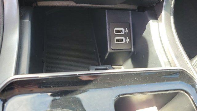 2020 Ford Edge SE