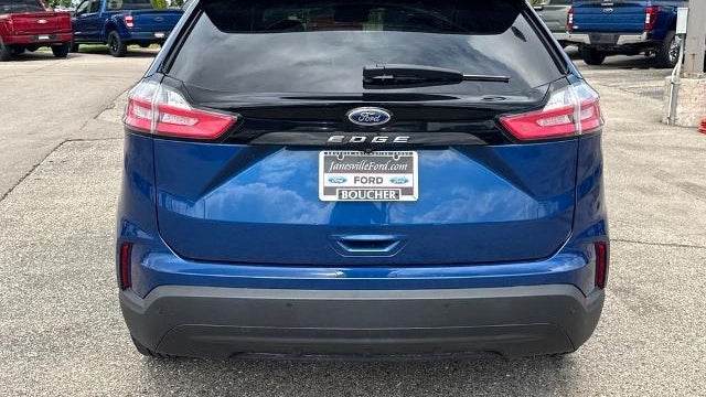 2021 Ford Edge SE