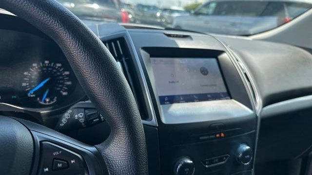 2020 Ford Edge SE