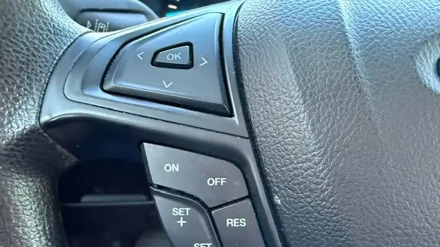 2020 Ford Edge SE
