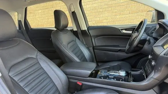 2020 Ford Edge SE