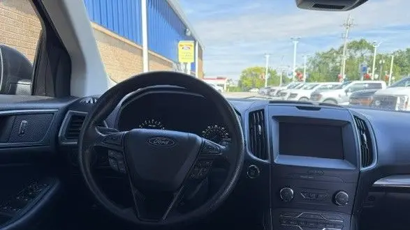 2020 Ford Edge SE