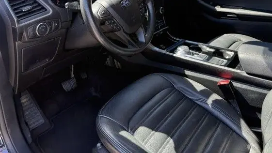 2020 Ford Edge SE