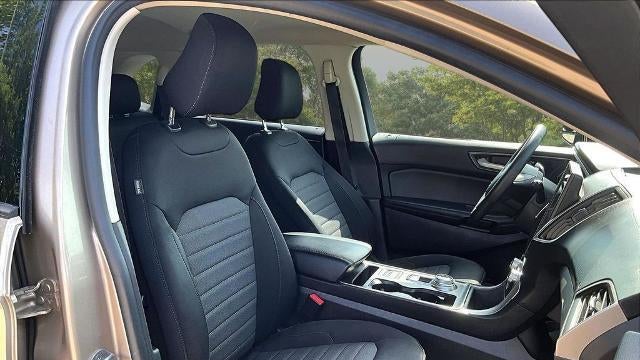 2021 Ford Edge SE