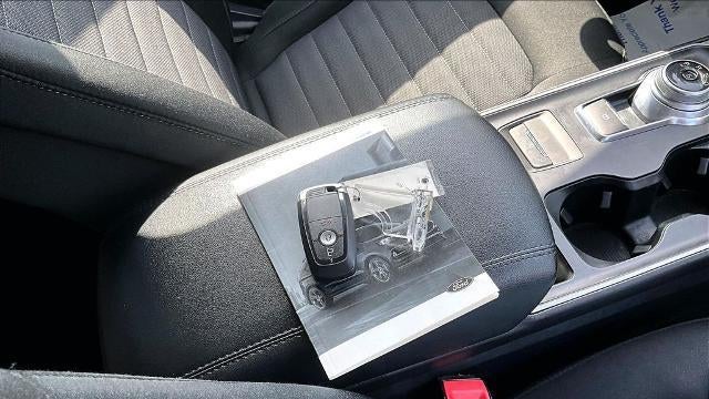 2021 Ford Edge SE