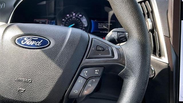 2021 Ford Edge SE