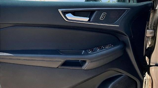 2021 Ford Edge SE