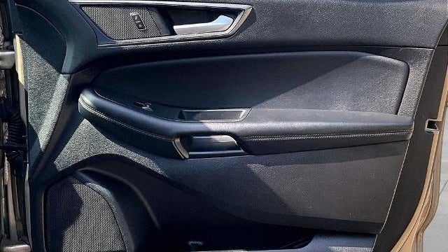 2021 Ford Edge SE
