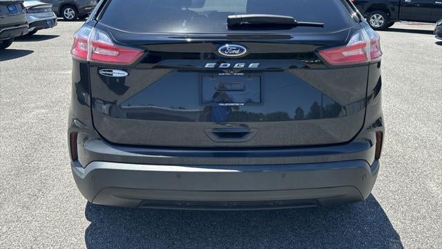 2021 Ford Edge SE