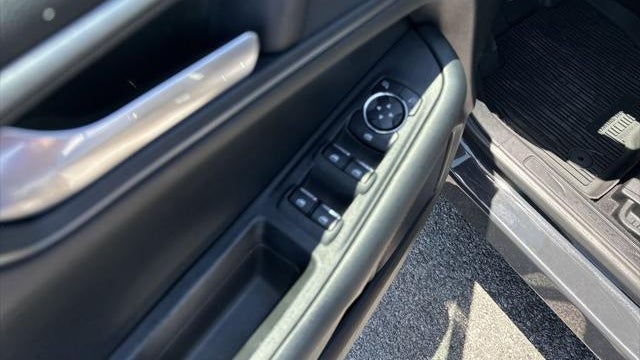 2021 Ford Edge SE