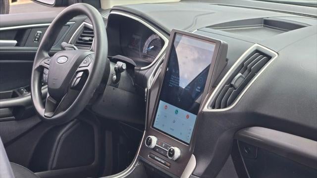 2021 Ford Edge SE