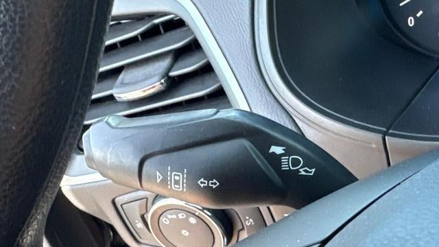 2020 Ford Edge SE