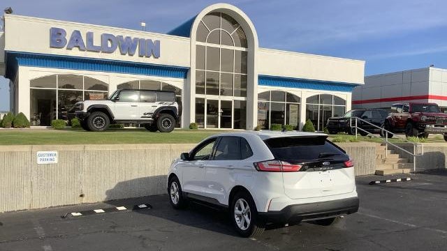 2021 Ford Edge SE