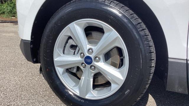 2021 Ford Edge SE