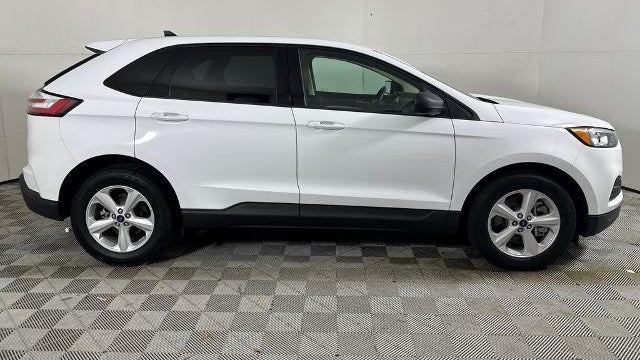 2021 Ford Edge SE