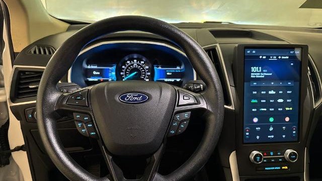 2021 Ford Edge SE