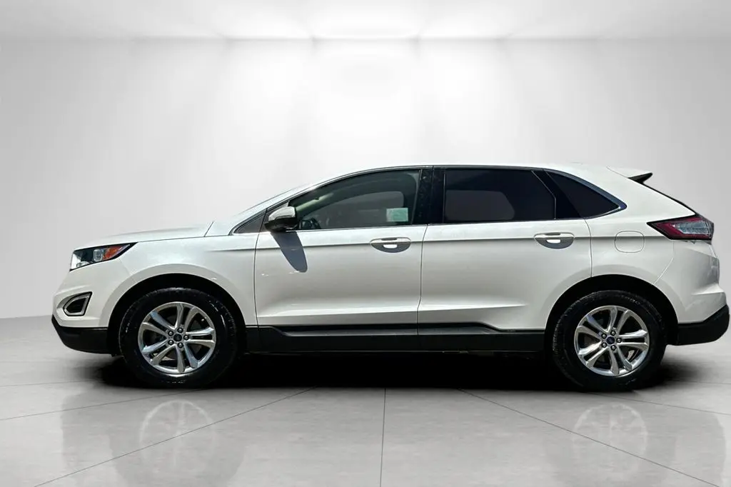 2016 Ford Edge - $10,989