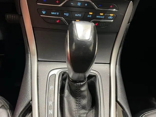 2016 Ford Edge - $10,515