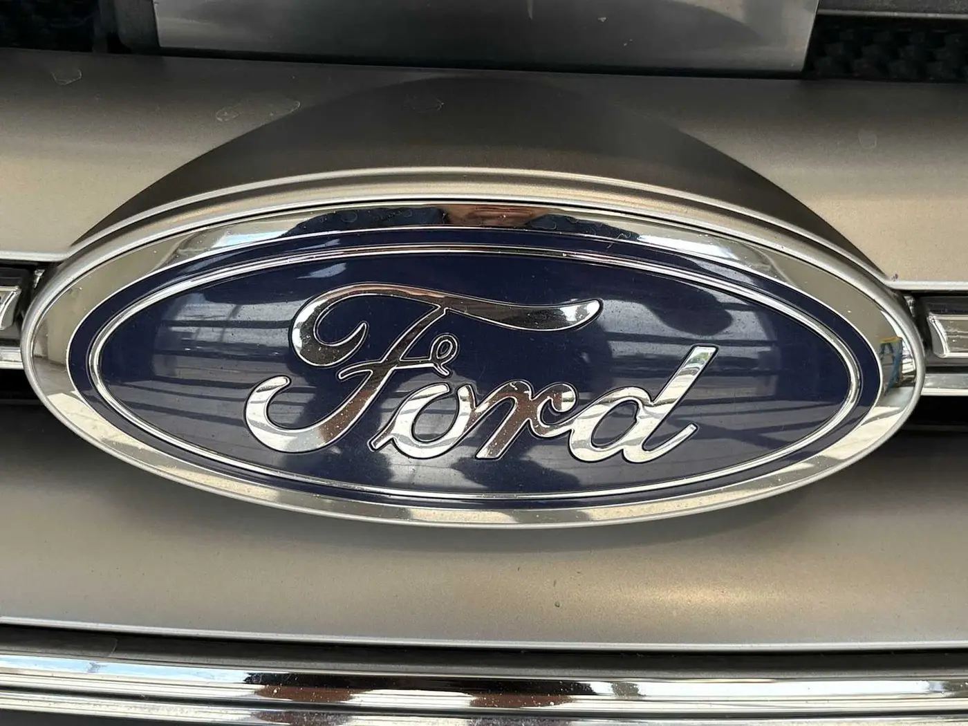 2016 Ford Edge - $10,243