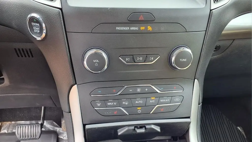 2020 Ford Edge ST Line