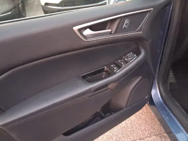 2019 Ford Edge - $15,990