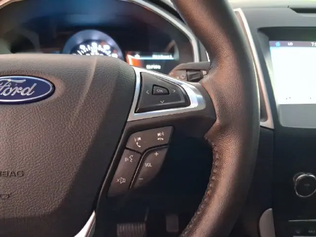 2019 Ford Edge - $15,990
