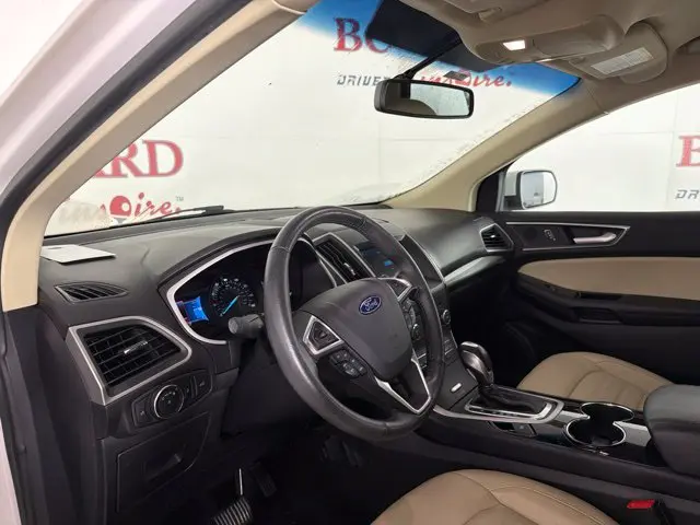 2017 Ford Edge - $11,000