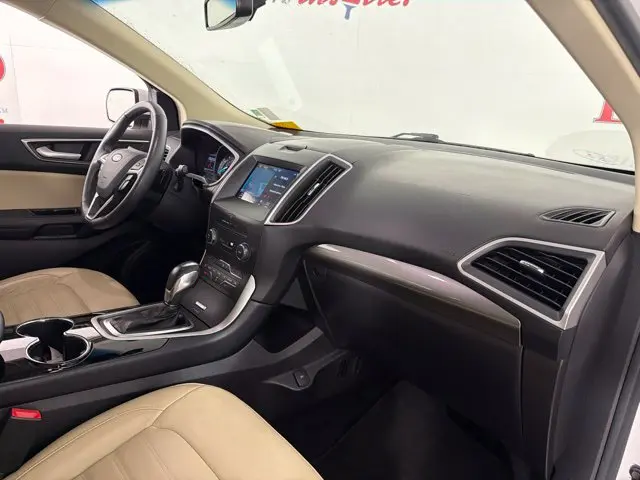 2017 Ford Edge - $11,000