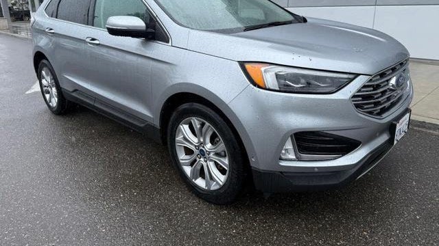 Preowned 2020 Ford Edge Titanium for Sale